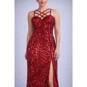 Adrianna Papell Evening Red Sequin Strapping Back Gown With Slit Prom Size 10￼